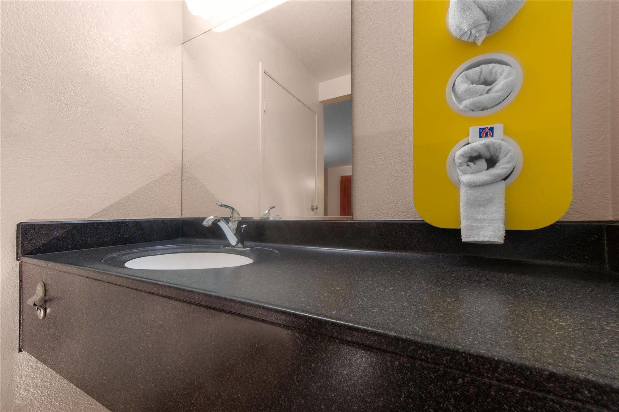 Motel 6-Pittsburg, Ca מראה חיצוני תמונה
