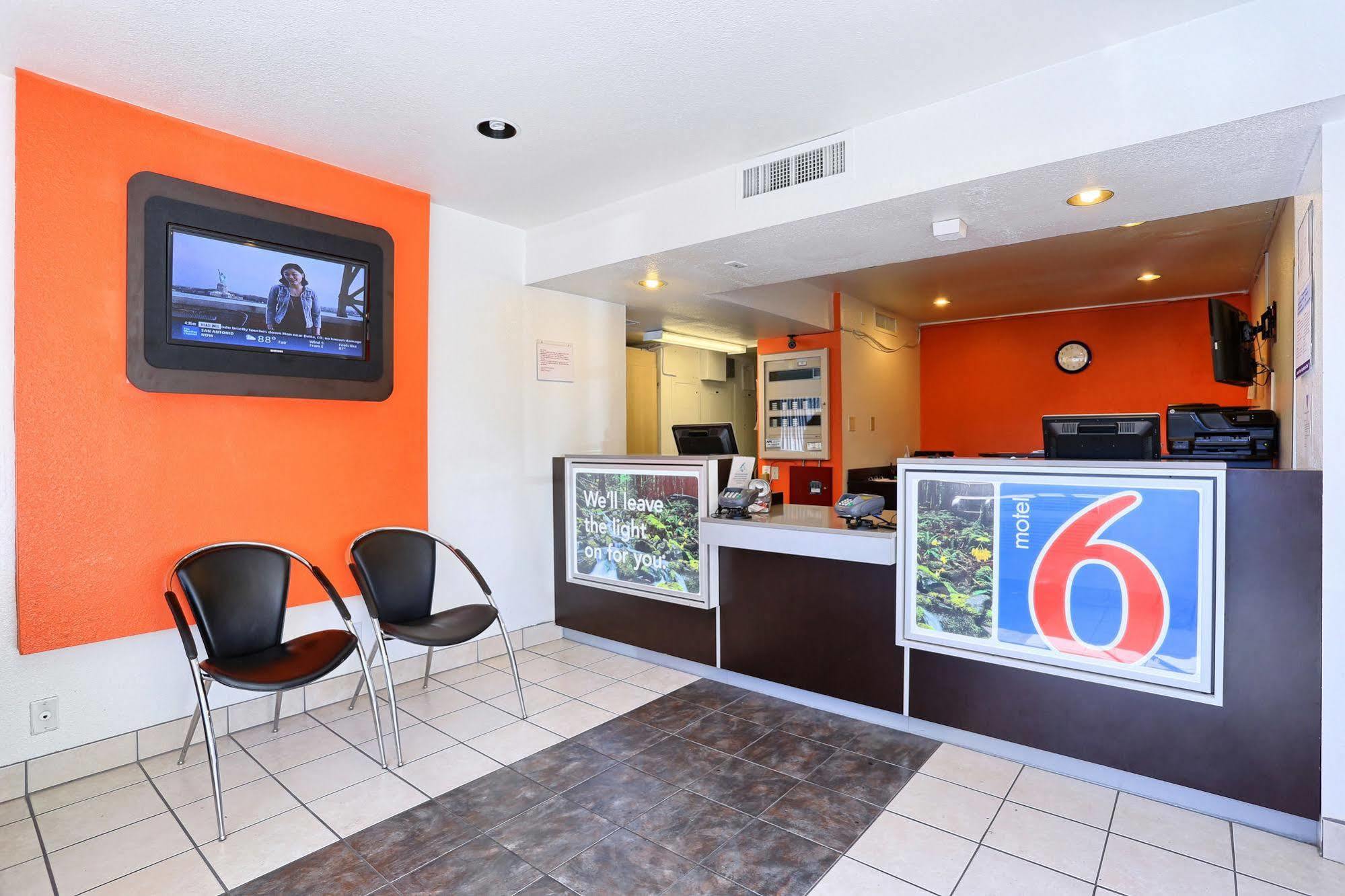 Motel 6-Pittsburg, Ca מראה חיצוני תמונה