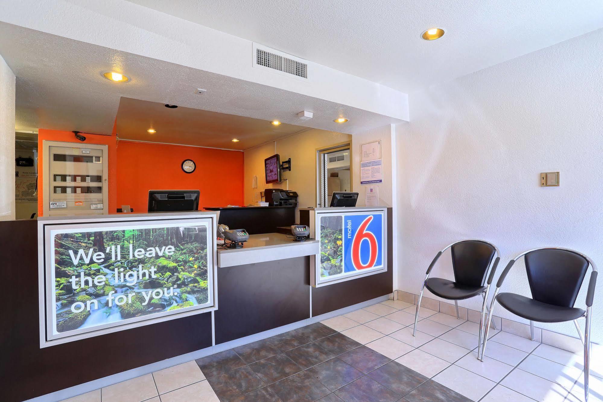 Motel 6-Pittsburg, Ca מראה חיצוני תמונה