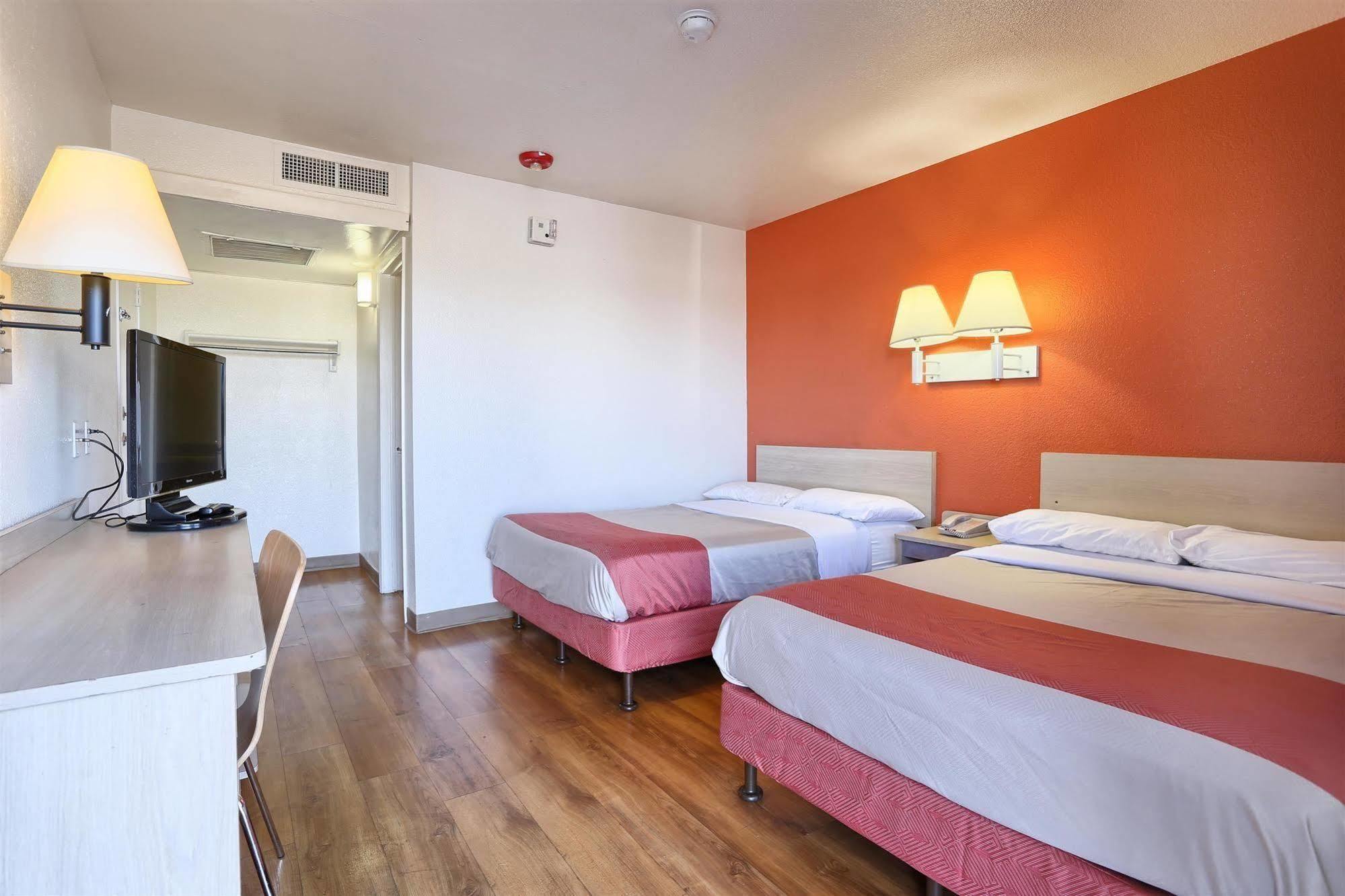 Motel 6-Pittsburg, Ca מראה חיצוני תמונה