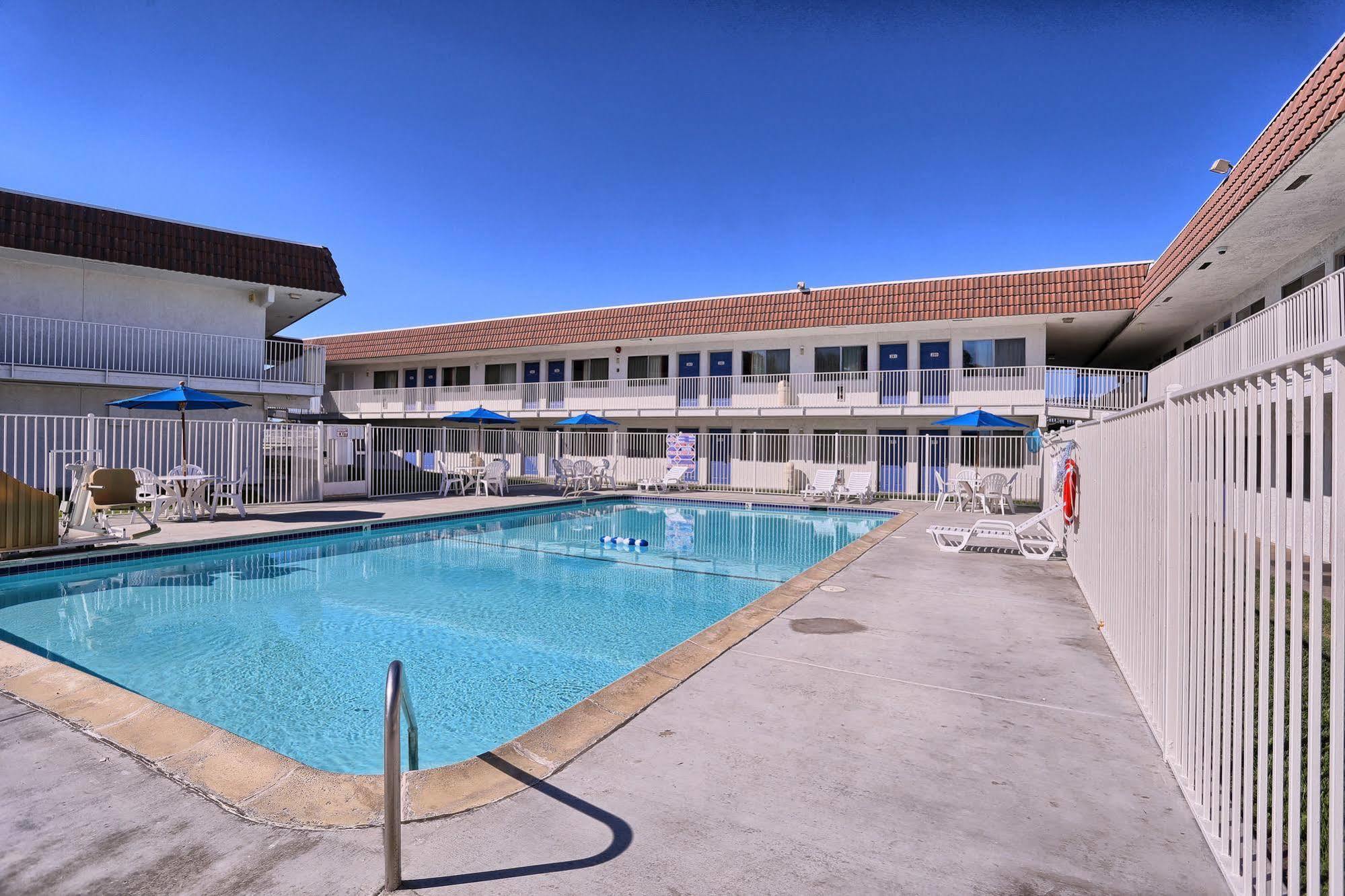 Motel 6-Pittsburg, Ca מראה חיצוני תמונה