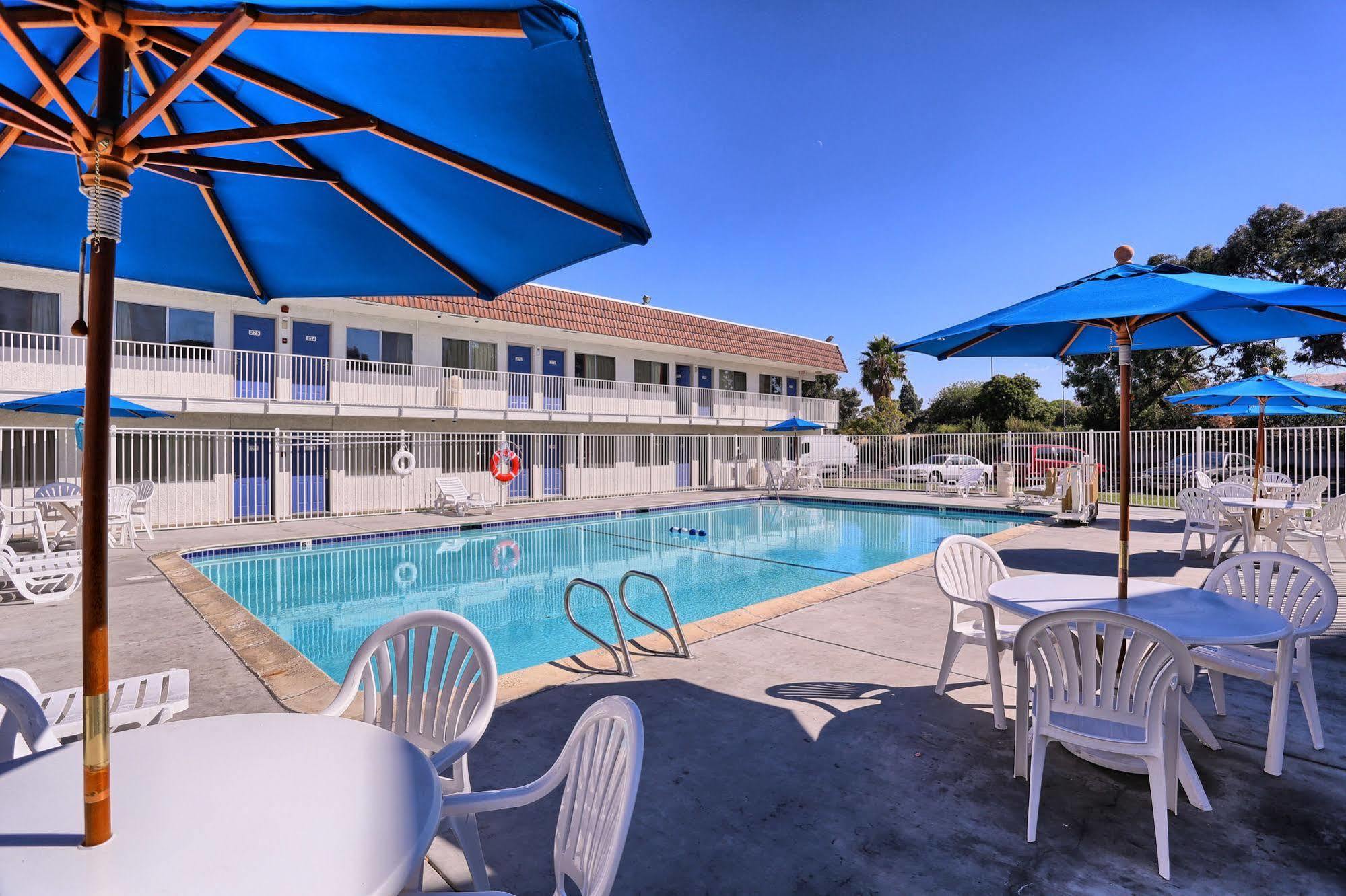 Motel 6-Pittsburg, Ca מראה חיצוני תמונה