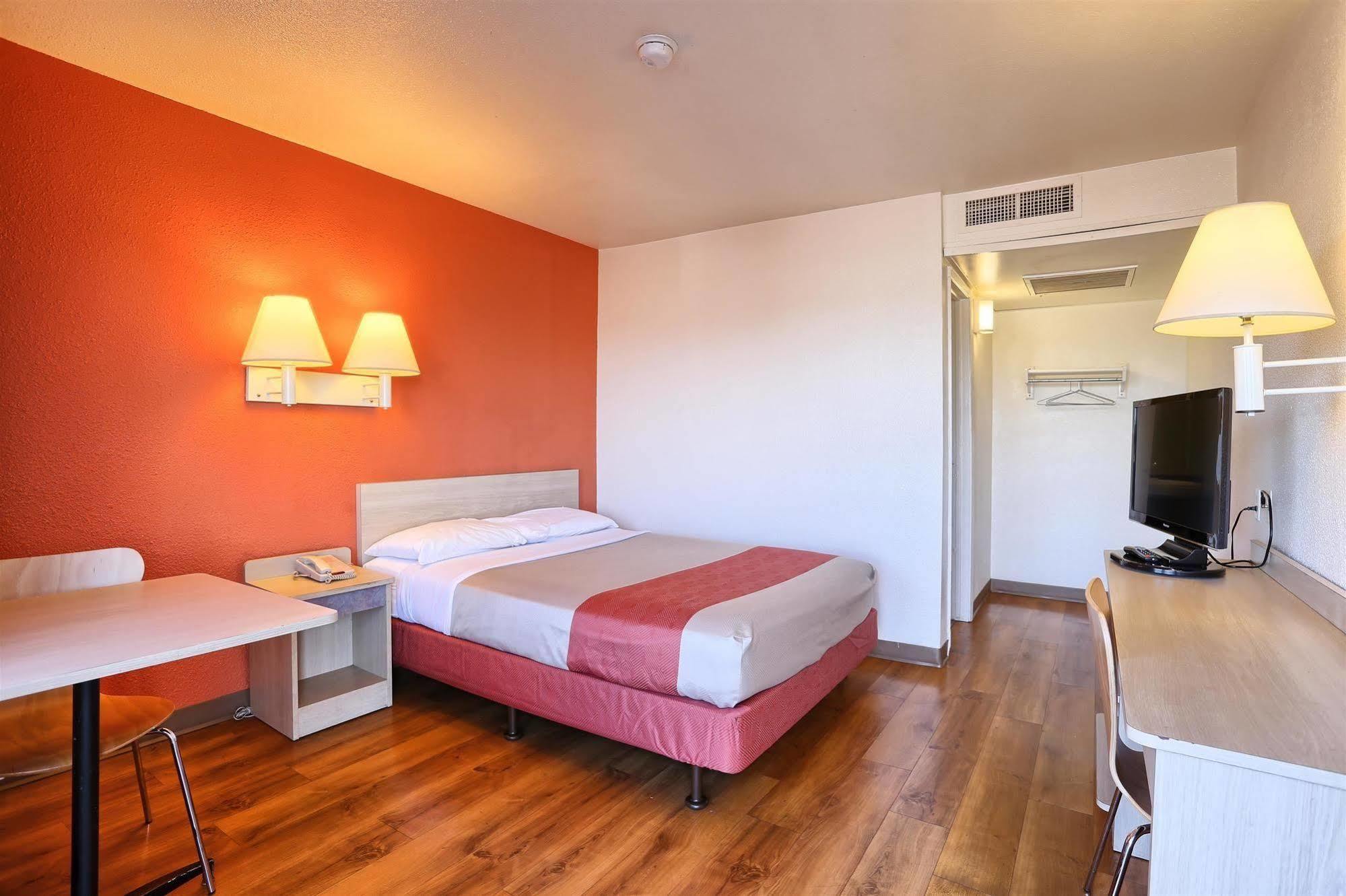 Motel 6-Pittsburg, Ca מראה חיצוני תמונה